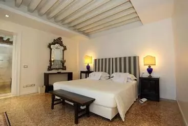 هتل Ca  Nigra Lagoon Resort