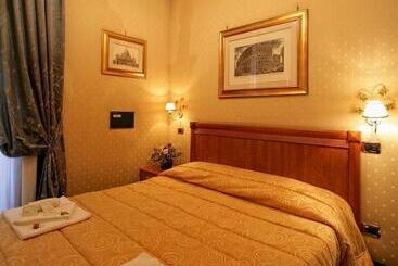 تختخواب و صبحانه Vatican Holiday