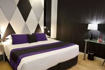 ホテル L Empire Paris   Louvre