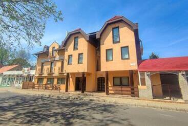 Viktória Panzió Zamárdi