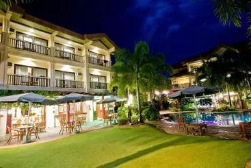 Otel Boracay Tropics Resort