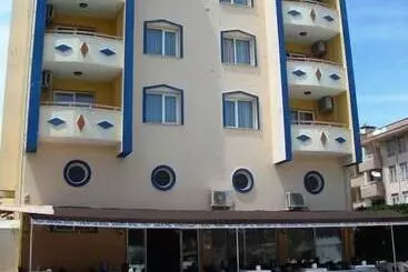 Huoneistohotelli Golden Moon Apart