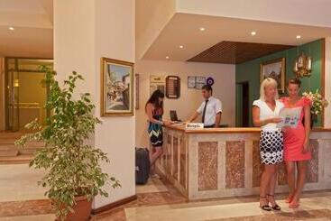 Отель Miarosa Incekum West Resort