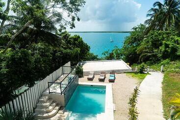 Xo Hotel Bacalar   Frente Laguna