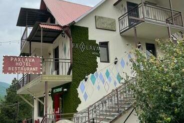 Hotel Paxlava Guesthouse & Restaurant