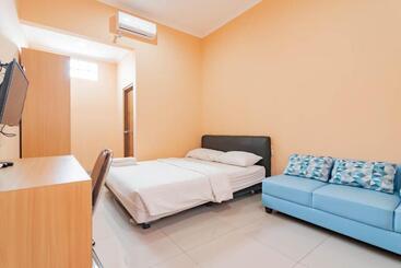 هتل Shofy Guest House Mitra Reddoorz