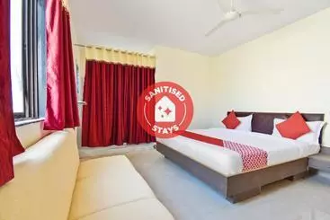 Hotel Oyo 45331  Sant Kripa
