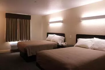 Hotel Pioneer Inn