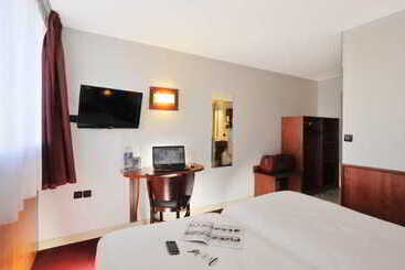 Brit Hotel Rennes St Grégoire – Le Villeneuve