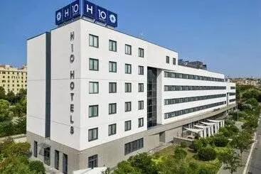 בית מלון כפרי H10 Roma Citta