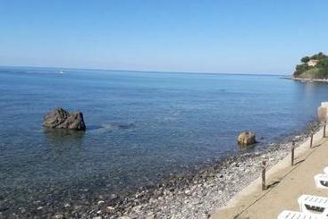 בית מלון כפרי Hydra Club