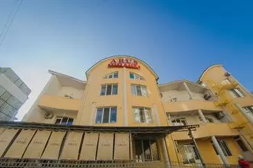هتل Villa Arus