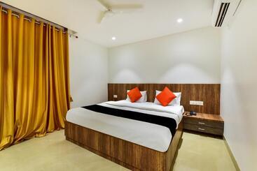 호텔 Capital O Maurya Inn