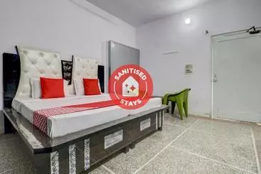 Hotelli Oyo 77745  Yatri Niwas