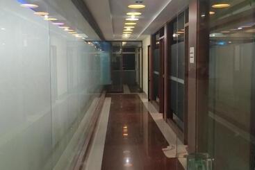 מלון כמוסות Bedspace Living