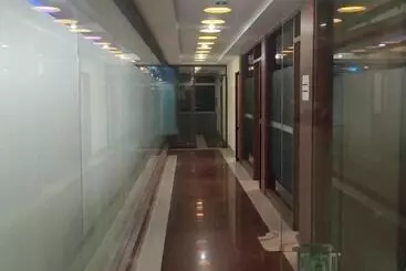 Hotel Càpsula Bedspace Living