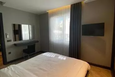 Aparthotel Zsuites