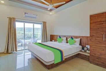 Resort Treebo The Venna Hill