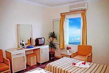 Отель Acacia Club 