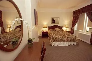 Imperial Court Hotel