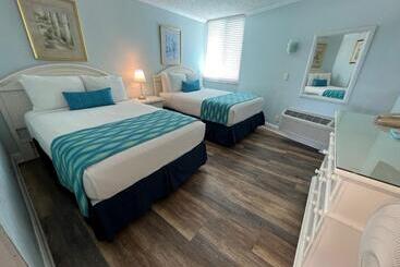 בית מלון כפרי Pelican Point On Clearwater Beach