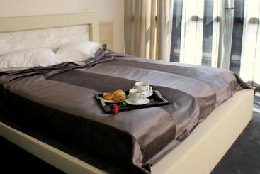 Cosmopolitan Hotel & Wellness