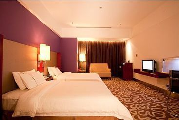 Shenzhen Caa Holy Sun Hotel, Luohu Railway Station
