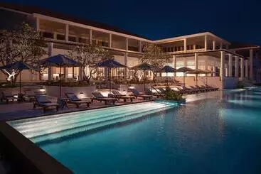 هتل Azerai Ke Ga Bay