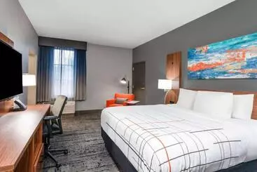 فندق La Quinta Inn & Suites By Wyndham St. Petersburg Northeast