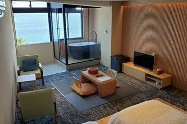 Izu Atagawa Onsen Shiokaze Ryokan