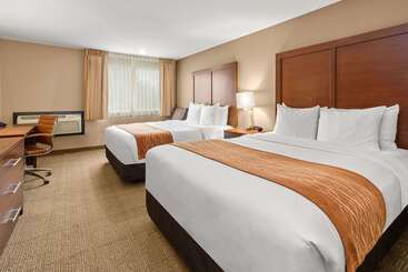 Отель Comfort Inn & Suites Beaverton   Portland West