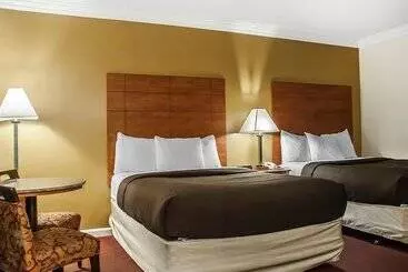 Otel Econo Lodge At The Falls North