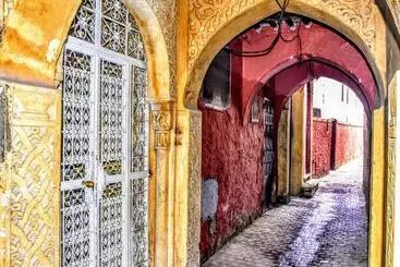 هتل Riad Razoli Sidi Daoui