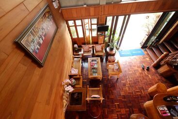 Hotel The Good View Guesthouse