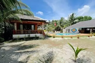 Hotelli White Villas Resort