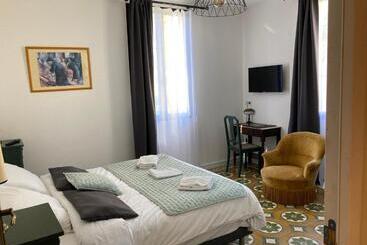 호텔 Hôtel La Demeure Coloniale