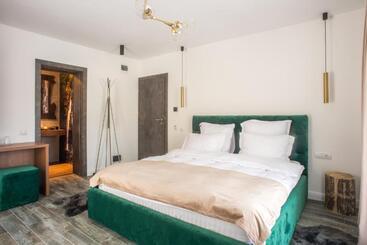 膳宿费 Sidharta Resort