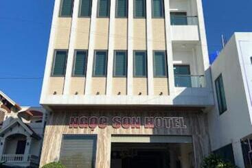 هتل Ngọc Sơn