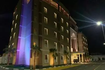 アパートホテル Hyatt ِalfursan