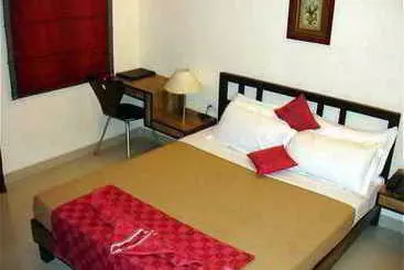 Отель Lake View Residences