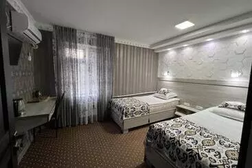 Herberge Status House