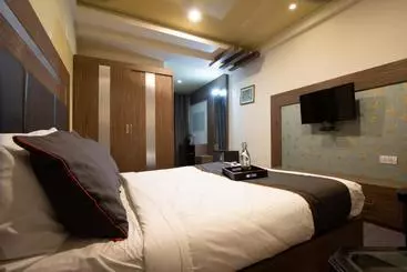 Hotel Collection O 77038 Cozy Stayz