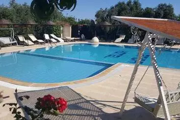 هتل Lapida Garden