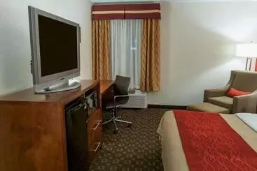 Отель Quality Inn