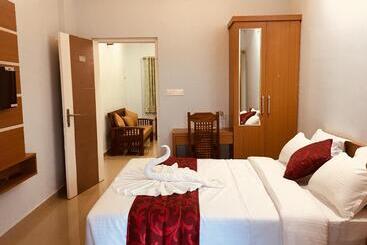 Hotel T Homes Thekkady