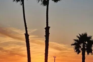 Hotelli Huntington Surf Inn