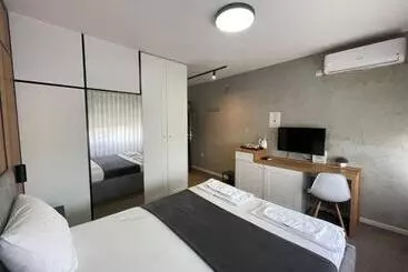 هاستل New Prishtina Luxury Rooms