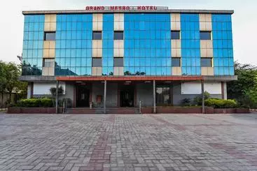 Hôtel Capital O 38083 Vyas  Grand Metro