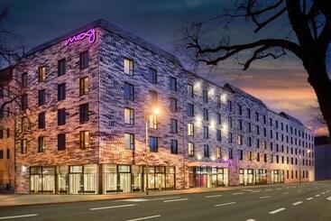 هتل Moxy Dresden Neustadt