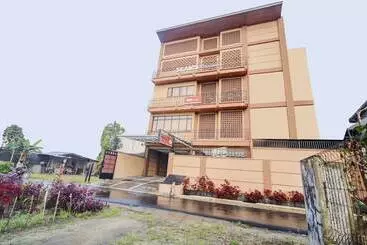 Hotel Oyo 90341 Sean S Residence